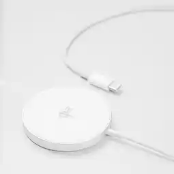 Falabella Cargador para Celular Inalambrico Magsafe Qi2 Magsafe 15W Blanco oferta