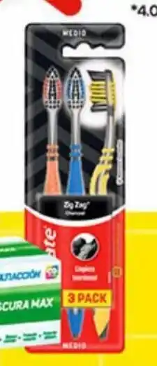 Éxito Cepillo dental zigzag carbob blister x 3 Colgate oferta