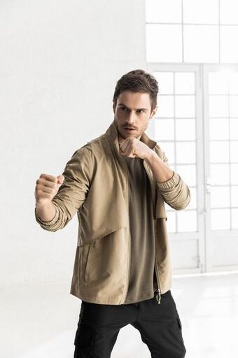 Vélez Chaqueta deportiva basic fly up para hombre tejido plano liviano oferta