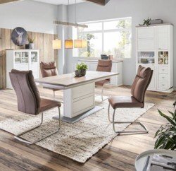 XXXLutz Jídelna - vitrína nabídka