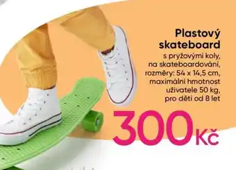 Plastový skateboard
