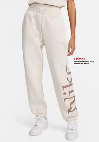 Sportswear Phoenix Fleece volnočasové tepláky