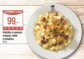 Halušky s uzeným masem, zelím a cibulkou