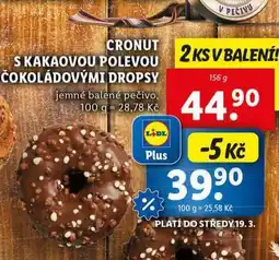 Lidl Cronut s kakaovou polevou a čokoládovými dropsy nabídka