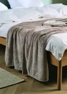 JYSK Fleecový pléd KRATTFIOL nabídka