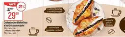 Globus Croissant se šlehačkou a borůvkovou náplní nabídka