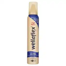 Teta Wella Wellaflex 2nd day volume pěnové tužidlo pro objem a silné zpevnění 200ml nabídka