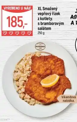 Globus XL Smažený vepřový řízek z kotlety s bramborovým salátem nabídka