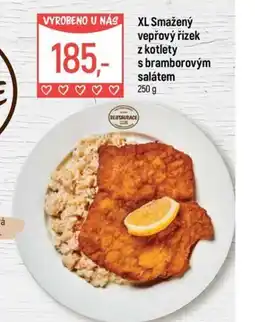 Globus Restaurace XL Smažený vepřový řízek z kotlety s bramborovým salátem nabídka