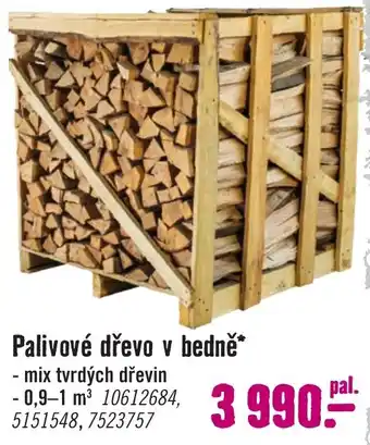 Palivové dřevo v bedně