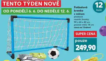 Fotbalová branka s míčem
