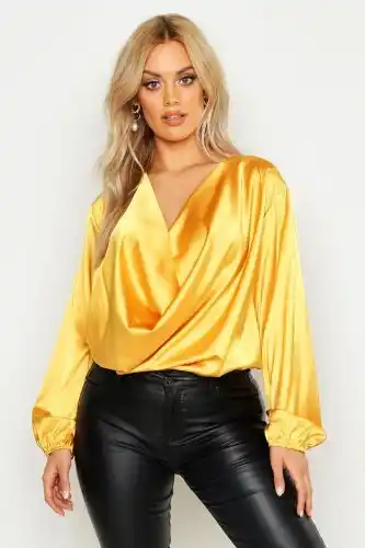 Boohoo Boohoo plus langärmlige satin-bluse mit wasserfallausschnitt - senfgelb - 42, senfgelb Angebot