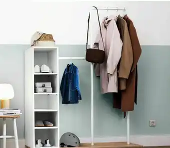 Tchibo Garderobe mit Fächern und verschiedenen Ebenen Angebot