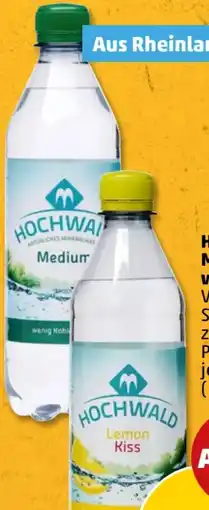 PENNY Hochwald Sprudel Mineralwasser Medium Angebot