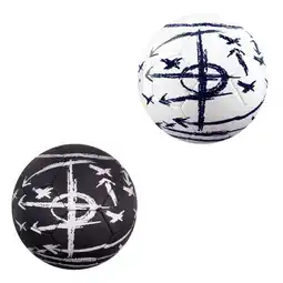 Netto Marken-Discount Fußball TAKTIK, 1 x weiß und 1 x schwarz Angebot