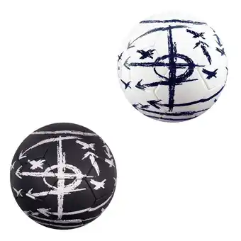 Netto Marken-Discount Fußball TAKTIK, 1 x weiß und 1 x schwarz Angebot