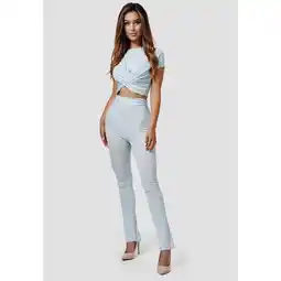 Netto Marken-Discount RAYSHYNE Damen Freizeitanzug 2-tlg., Femininer Lounge Zweiteiler Hose & Wickeltop RS22 Angebot