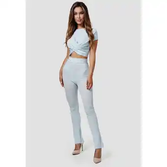 Netto Marken-Discount RAYSHYNE Damen Freizeitanzug 2-tlg., Femininer Lounge Zweiteiler Hose & Wickeltop RS22 Angebot