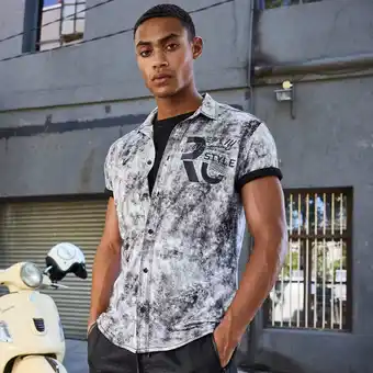 NKD Herren-Kurzarm-Hemd mit Allover-Print Angebot