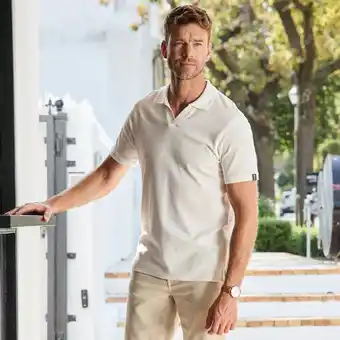 NKD Herren-Poloshirt mit V-Kragen Angebot