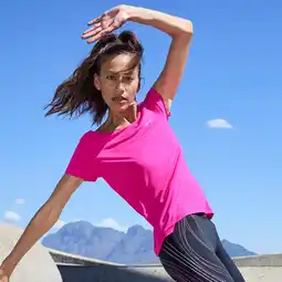 NKD Damen-Funktions-T-Shirt in Streifen-Optik Angebot