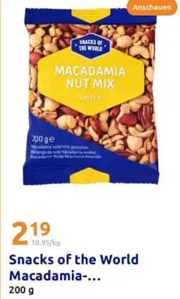 Action SNACKS OF THE WORLD MACADAMIA NUT MIX Salted Angebot