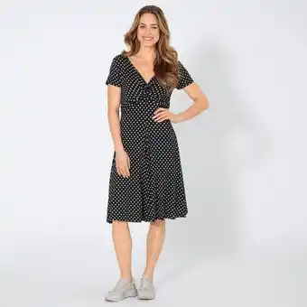 NKD Damen-Kleid mit V-Ausschnitt Angebot
