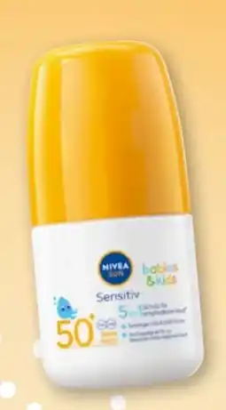 Rossmann Nivea Sun Babys & Kids Sensitiv Roll-On Angebot