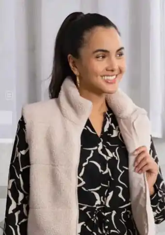 AWG Mode Only Clothing Teddy-Weste SANDRA Angebot