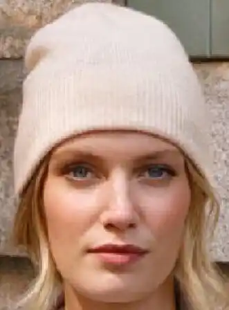 Peek & Cloppenburg Hamburg MARIE LUND Mütze Angebot