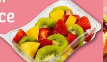 REWE Center Rewe Ananas, Erdbeeren und Kiwi Angebot