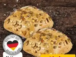 REWE Center Rewe Back-Station Das herzhaft-kernige Kürbiskernbrötchen Angebot