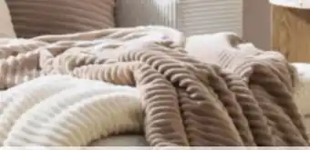 Mömax mömax modern living Kuscheldecke Conni Angebot