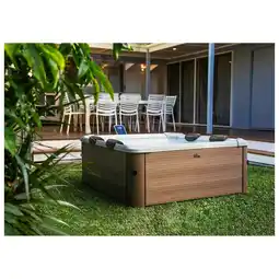 Netto Marken-Discount MSpa Whirlpool AMBER inkl. LED, WiFi, UVC - 120 Luftdüsen, 8 Hydromassagedüsen Angebot