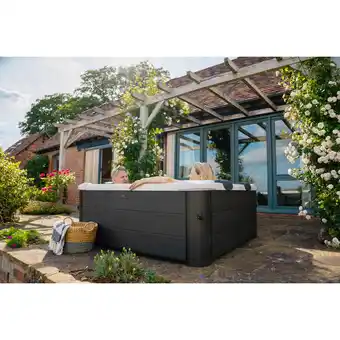 Netto Marken-Discount MSpa Whirlpool OSLO PLUS 2026 XXL 180 x 180 cm - inkl. WiFi, LED, UVC Angebot