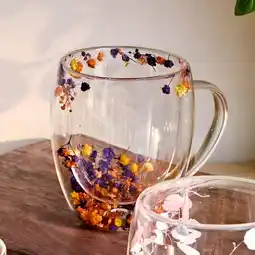 NKD Doppelwand-Glastasse mit Trockenblumen , ca. 300 ml Angebot