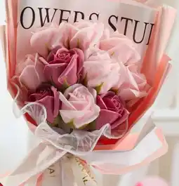 Woolworth Kunstblumenstrauß Valentine Angebot