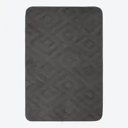 NKD Teppich in verschiedenen Designs und Größen Angebot