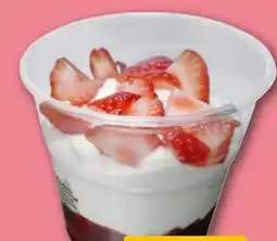 REWE Center Quark Erdbeere mit Grütze Angebot