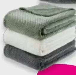 Mömax Kuscheldecke Lars Angebot