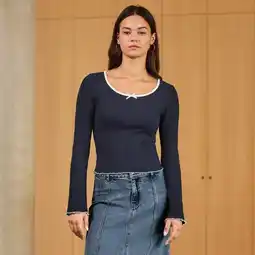 NKD Damen-Langarmshirt mit gewelltem Saum Angebot