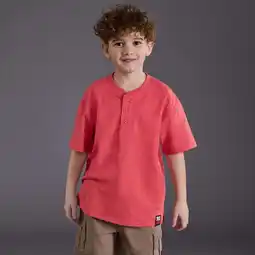 NKD Kinder-Jungen-T-Shirt mit kurzer Knopfleiste Angebot