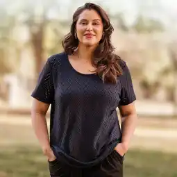NKD Damen-T-Shirt mit Lochstruktur, große Größen Angebot