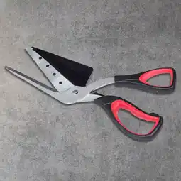 NKD Pizzaschere mit Servierfläche Angebot
