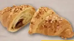 REWE Center Rewe Back-Station Schoko Nuss Croissant Angebot