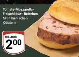 Globus Tomate-Mozzarella-Fleischkäse*-Brötchen Angebot