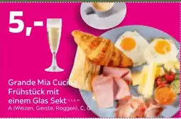 Mömax Grande Mia Cucina Frühstück mit einem Glas Sekt Angebot
