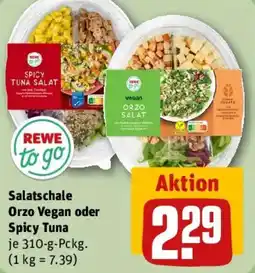 REWE REWE to go Salatschale Orzo Vegan oder Spicy Tuna Angebot