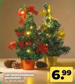 Netto LED-Weihnachtsbaum geschmückt Angebot