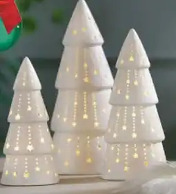 Möbel Inhofer Tannenbaum mit LED Angebot